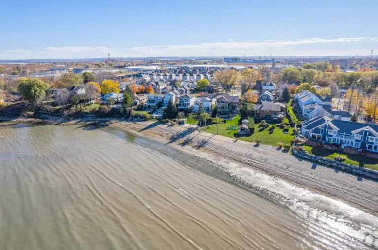 Lake Ontario shoreline near Bromley Gardens, St. Catharines